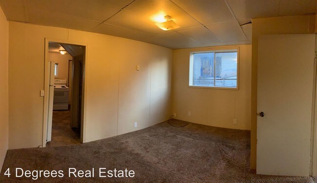 Building Photo - 4812 N Lacey St