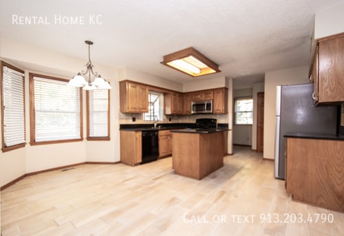 Building Photo - 13334 113th St