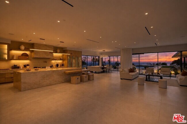 Foto del edificio - 5837 Murphy Way
