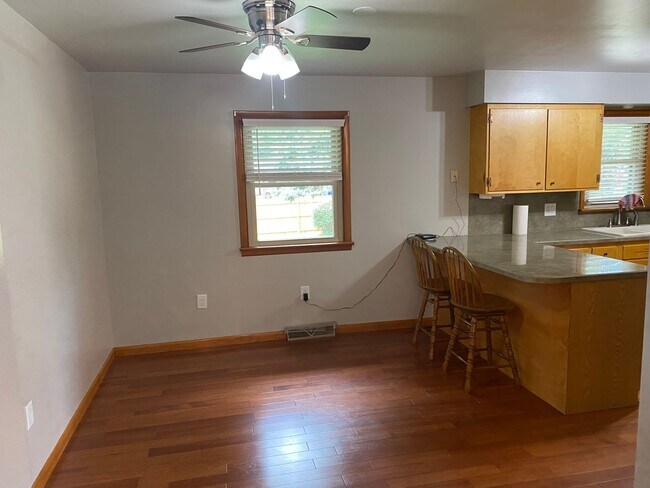 Foto del edificio - 2 Bedroom House 1.5 Baths in Willow Street