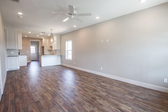 Foto del edificio - Available Now! New Construction 3 Bed 2 Ba...