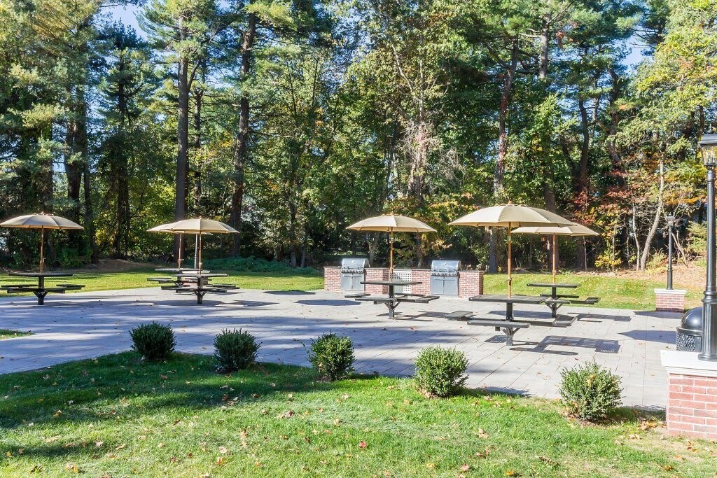 Foto principal - 1 Stonehill Dr