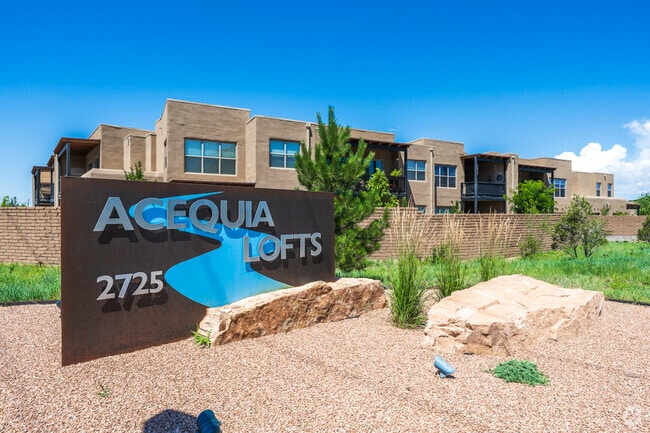 Building Photo - Acequia Lofts