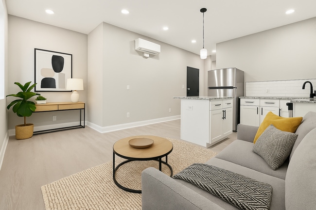 Building Photo - 916 N Arlington Ave