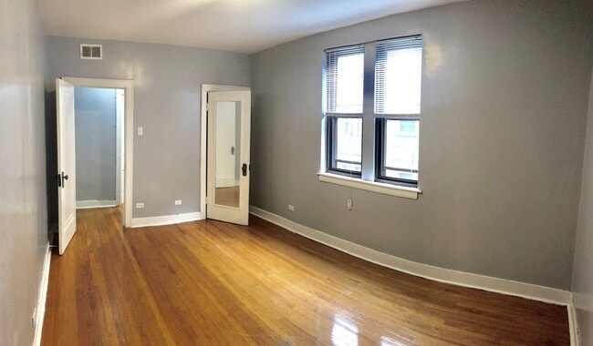 Building Photo - 3230 Home Ave
