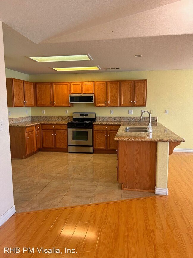 Foto del edificio - 4 br, 2 bath House - 2055 W Claridge Way