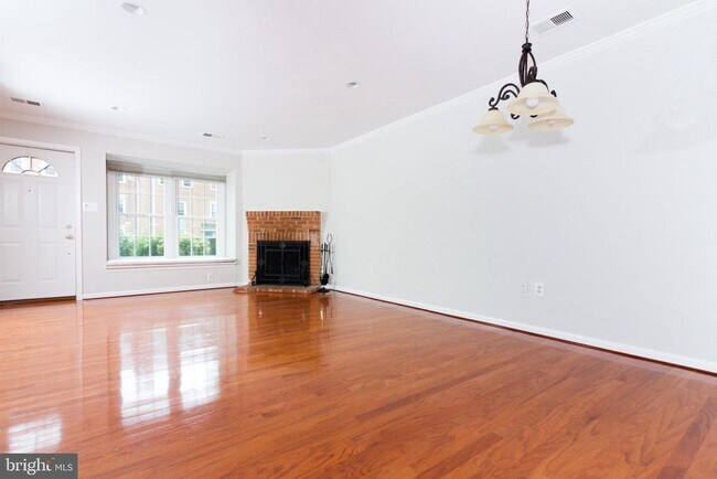 Foto del edificio - 760 N Vermont St