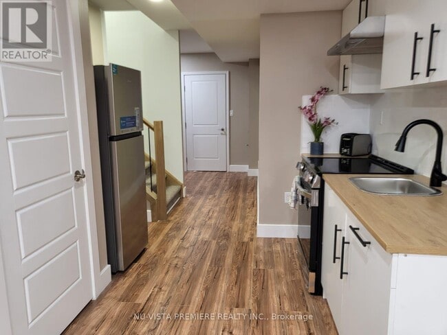 Building Photo - 1807 Brunson Way