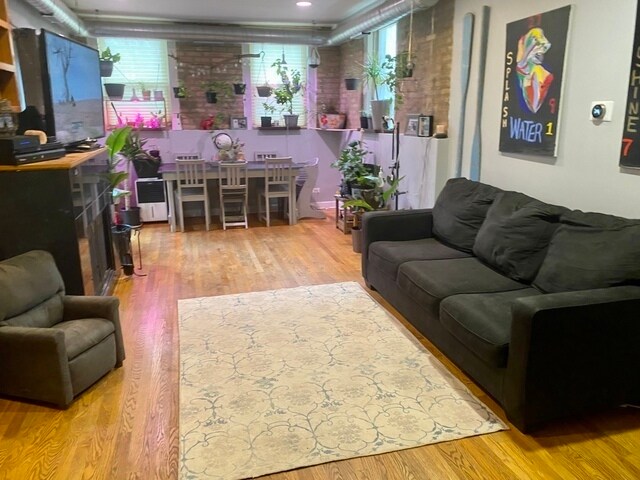 Foto del edificio - 1657 W Pratt Blvd