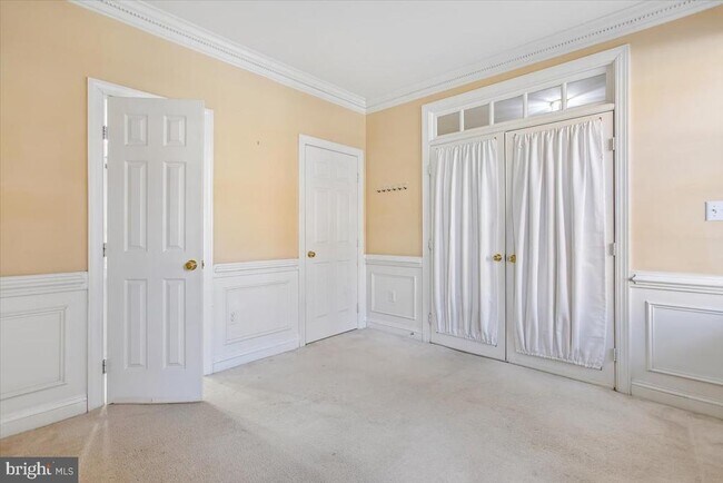 Foto del edificio - 1053 N Stuart St