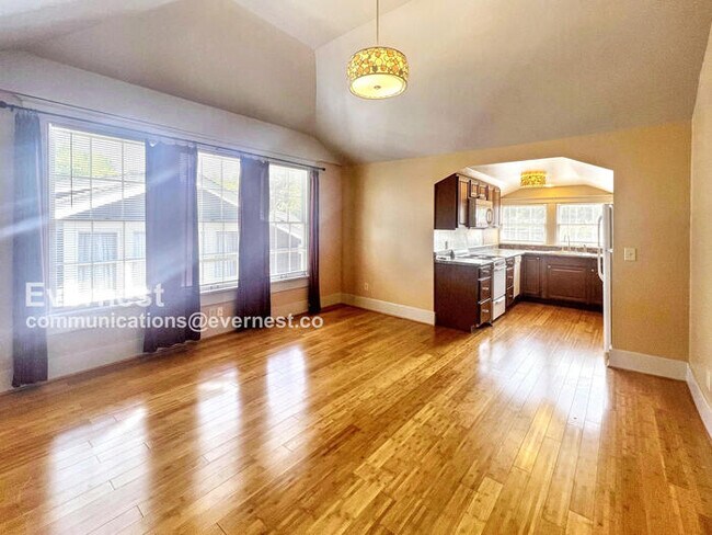 Foto del edificio - 803 Willow St