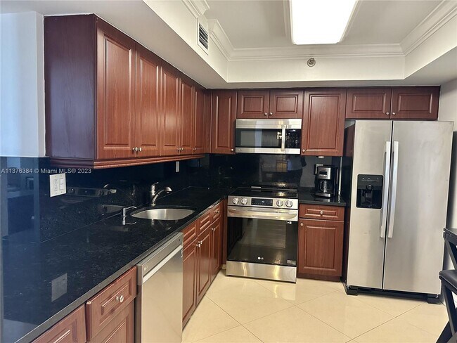 Foto del edificio - 19101 Mystic Pointe Dr