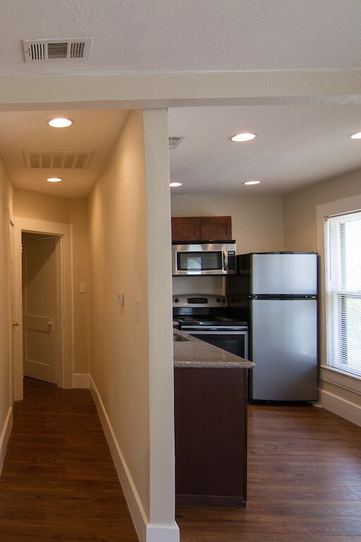 Building Photo - 5825 Tremont St