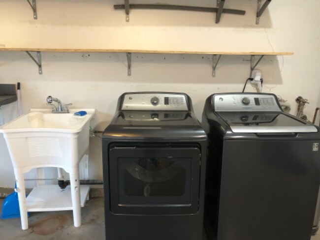 Foto del edificio - 3224 Longford Way