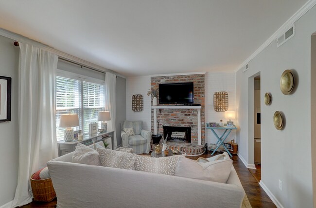 Photo - Beautiful Mt. Pleasant Home!