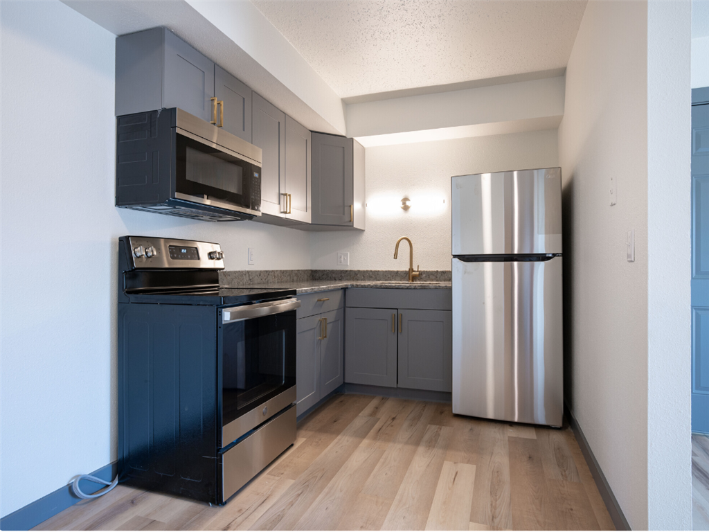 Primary Photo - The Hawthorne Apartments
