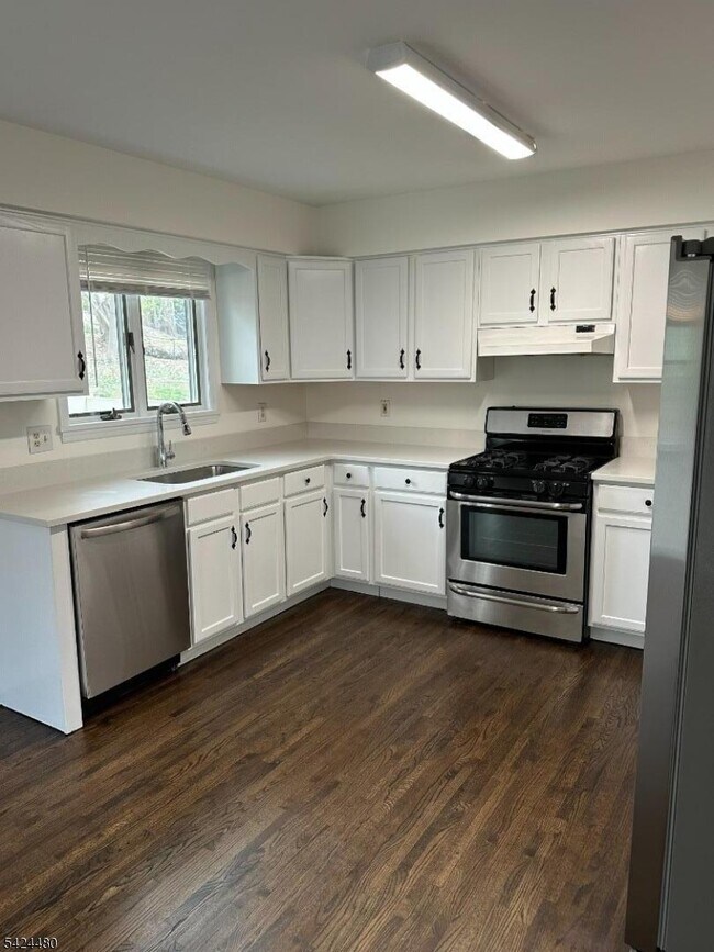 Foto del edificio - 6 Magnolia Ct