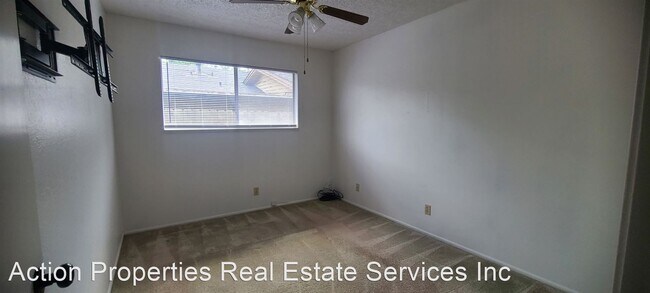 Building Photo - 3 br, 2 bath House - 510 Sierra Blvd