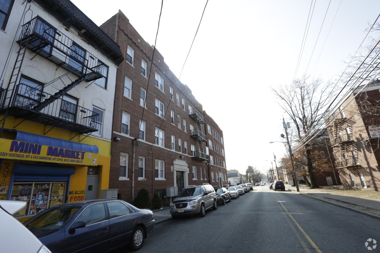 Primary Photo - 404-414 Union Ave
