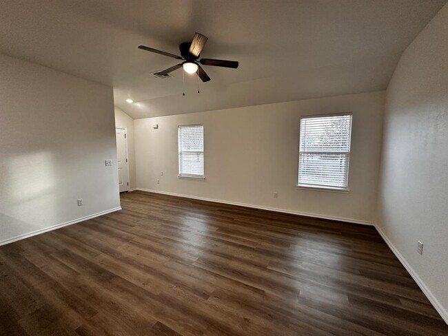 Building Photo - 11503 Mackenzie Wy