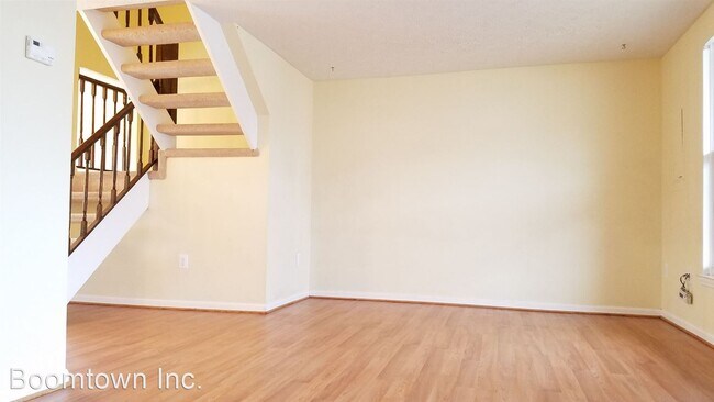 Building Photo - 3 br, 1.5 bath House - 1377 David Ln.