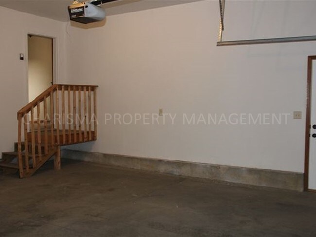 Building Photo - 5401 W Darcie St