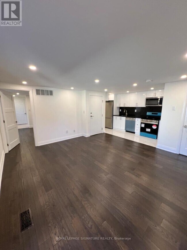 Building Photo - 55 Creekwood Dr