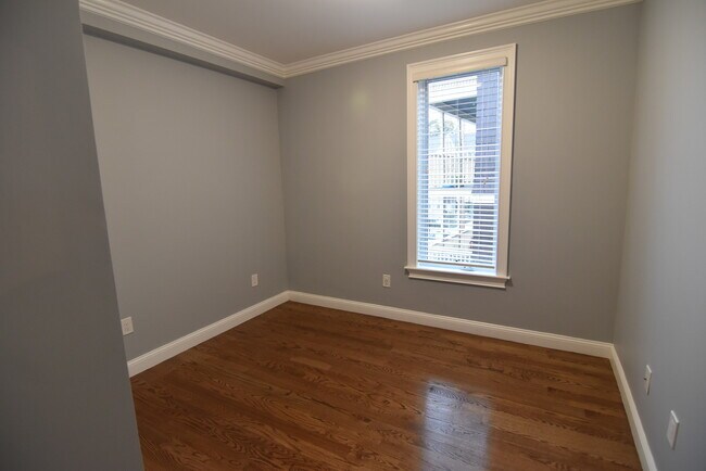 Foto del edificio - 38-42 Hyde Park Ave. Unit 6