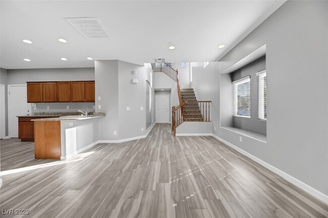 Building Photo - 1181 Via Ponte