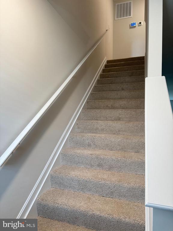 Building Photo - 179 Caterpillar Dr