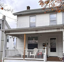 Building Photo - 631 North St
