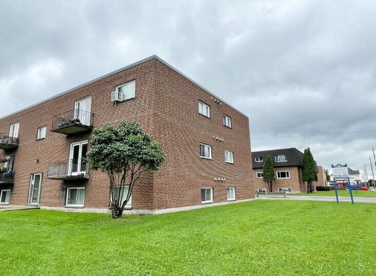 Photo principale - Elmwood Place Apartments