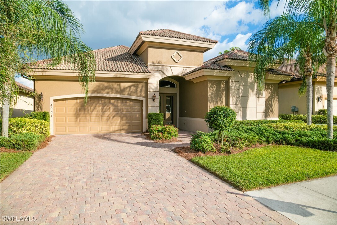 Foto principal - 6088 Dogleg Dr