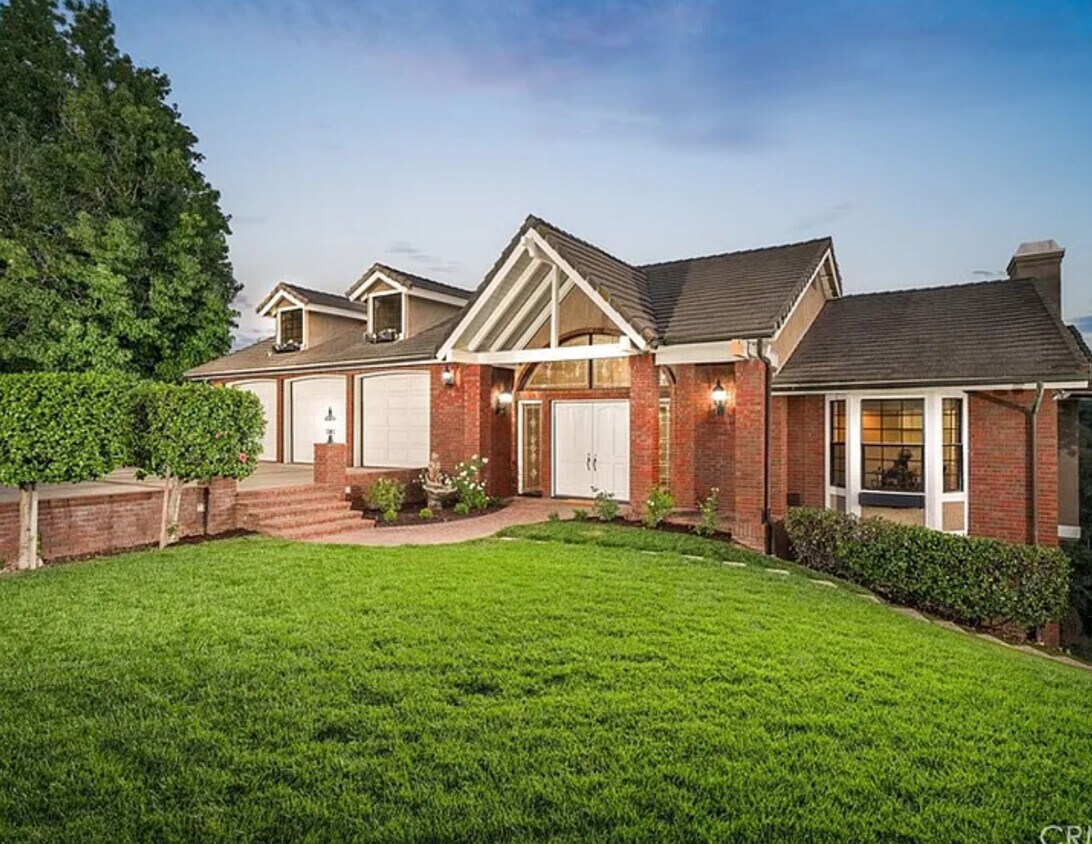 Foto principal - 1187 Edinburgh Rd
