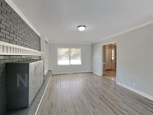 Foto del edificio - 2308 Fairview Rd SE