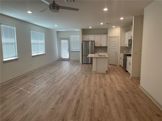 Building Photo - 7508 Peggie Nell Dr