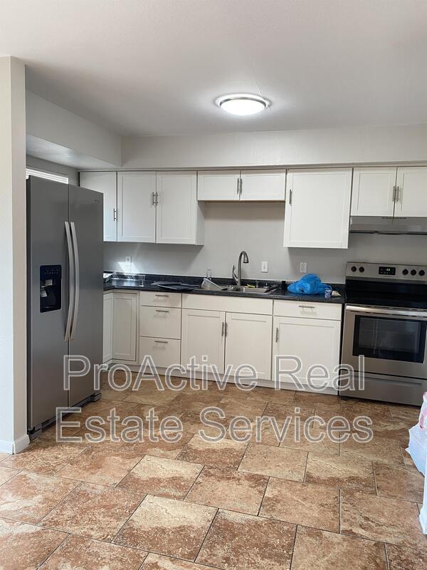 Foto del edificio - 1013 Dubose Dr