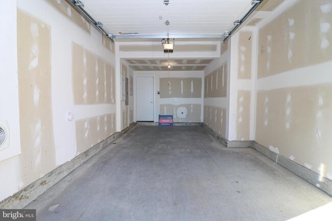 Building Photo - 22345 Roanoke Rise Terrace