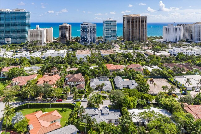 Foto del edificio - 9801 Collins Ave