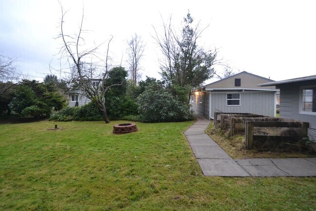 Building Photo - 9722 40th Ave E