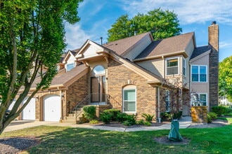 Building Photo - 305 Satinwood Terrace