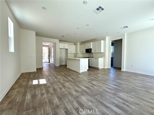 Foto del edificio - 16062 Jaegar Ln