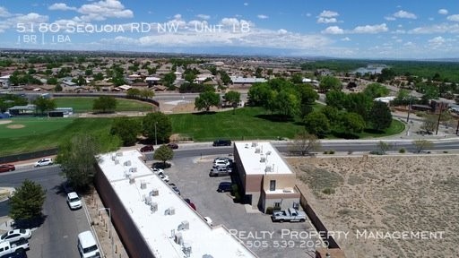 Foto principal - 5180 Sequoia Rd NW