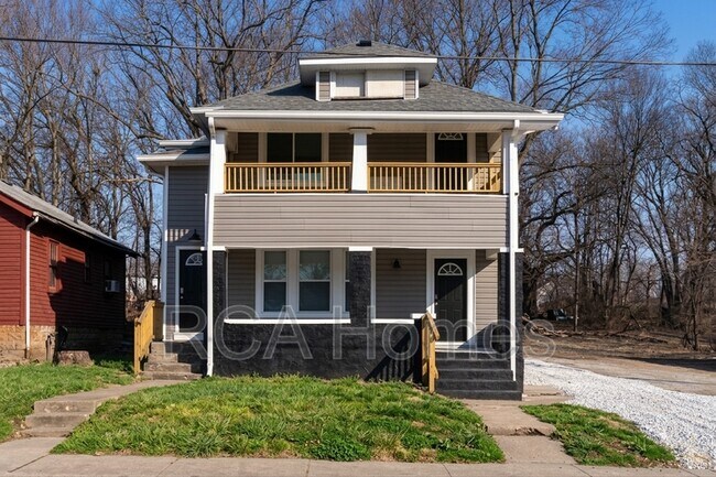 Building Photo - 646 W 30th St