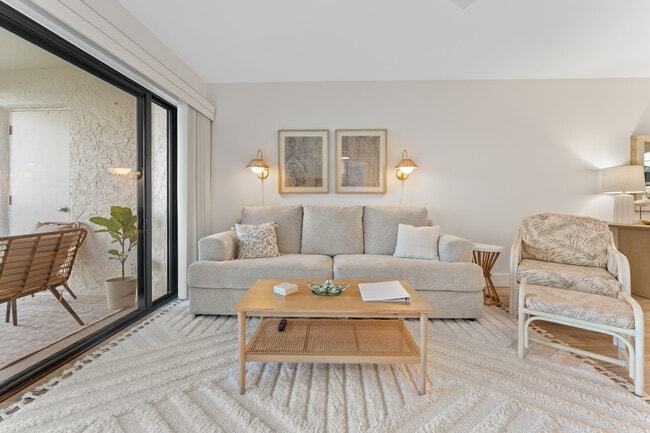 Building Photo - 6287 Bahia del Mar Cir