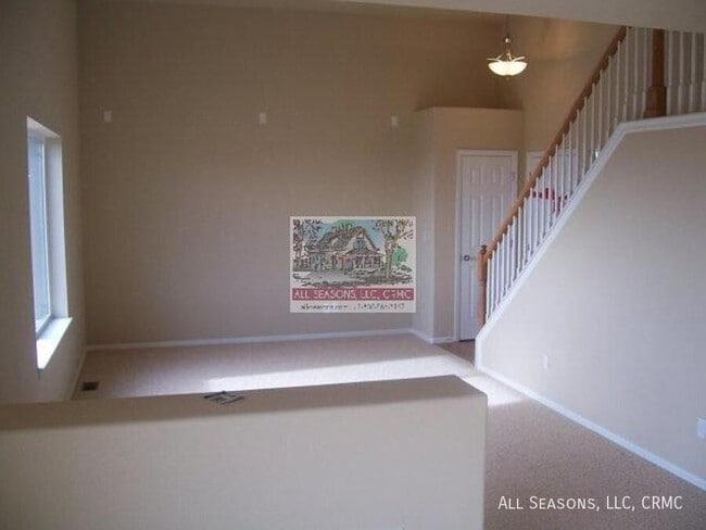 Foto del edificio - 7787 Mountain Laurel Dr