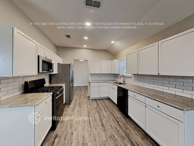 Foto del edificio - 1044 Springhill Dr