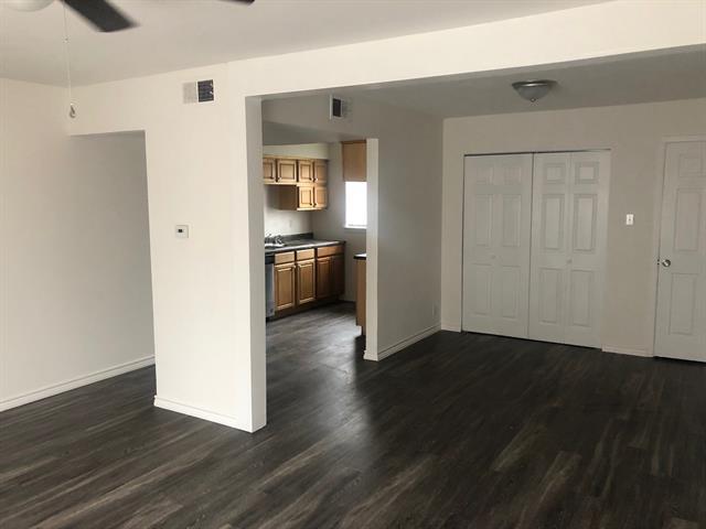 Foto del edificio - 1131 Pebblebrook Dr