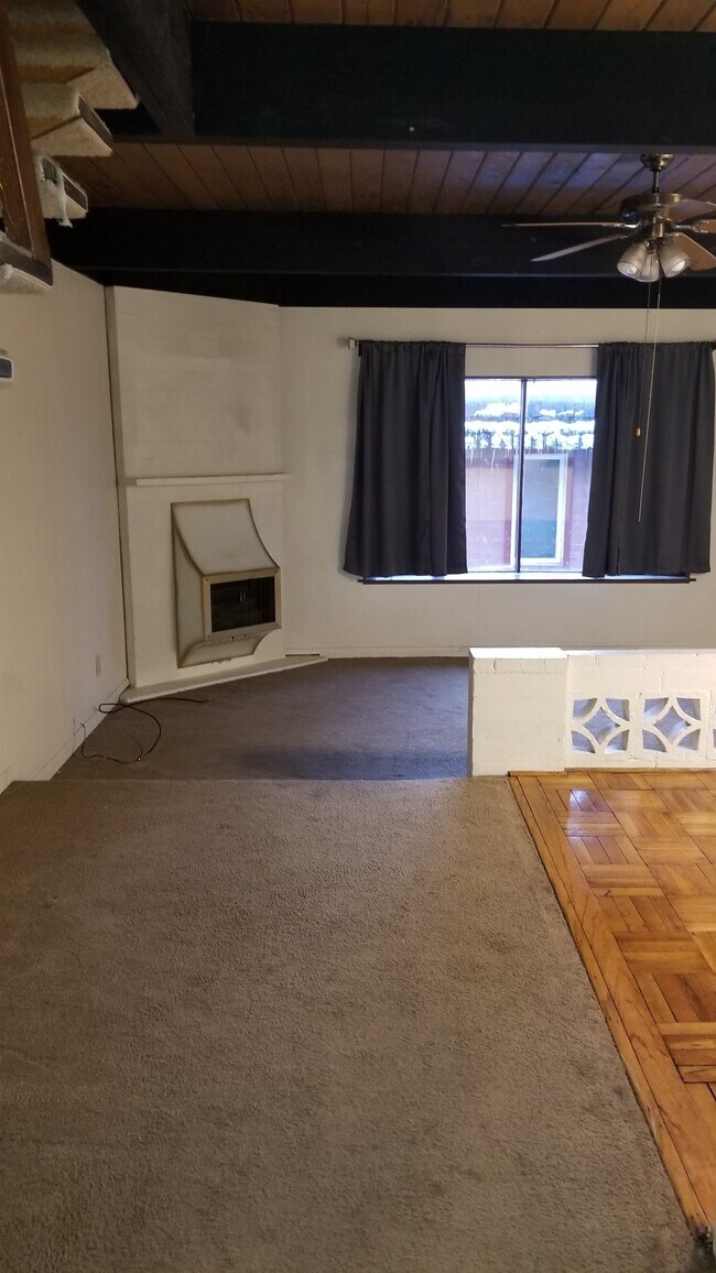 Foto del edificio - 2772 University Ave