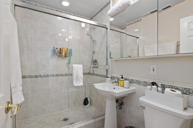 Foto del edificio - 3172 Morris Dr